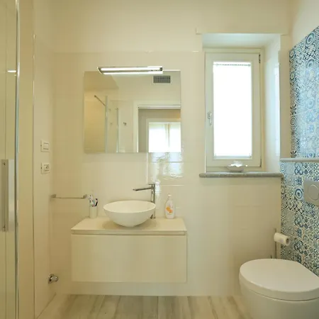 Luxury Apartament Con Garage Vista Mare Per 6 Persone * Alassio