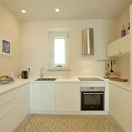 Luxury Apartament Con Garage Vista Mare Per 6 Persone * Alassio